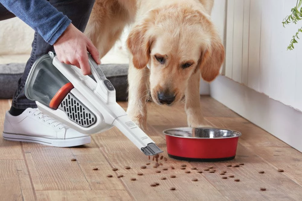 Black And Decker 12V Cordless Handheld Vacuum 15 Black And Decker 12V Cordless Handheld Vacuum - Image 13