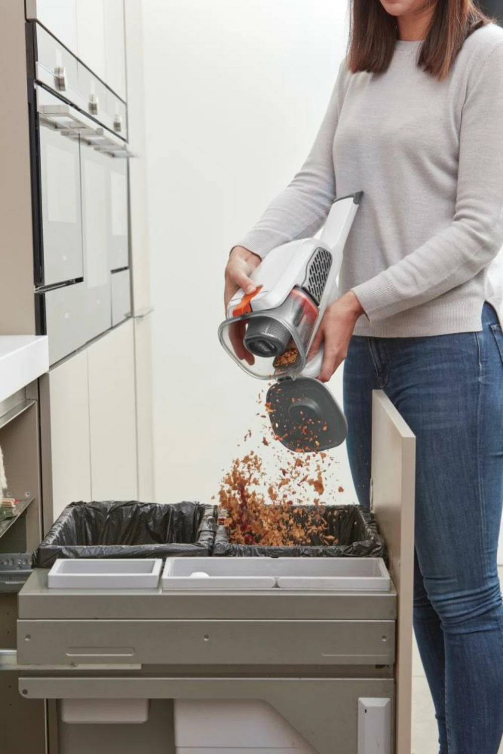 Black And Decker 12V Cordless Handheld Vacuum 11 Black And Decker 12V Cordless Handheld Vacuum - Image 9