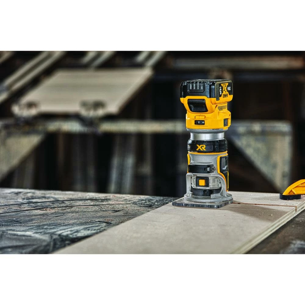 DEWALT 1/4-in Variable Speed Brushless Fixed Cordless Router (Bare Tool) 6 DEWALT 1/4-in Variable Speed Brushless Fixed Cordless Router (Bare Tool) - Image 4