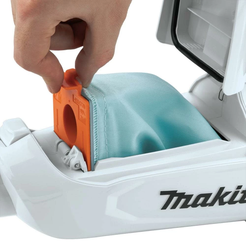 Makita 40V Max XGT 4 Speed Compact Stick Vacuum With Dust Bag Bare Tool 10 Makita 40V Max XGT 4 Speed Compact Stick Vacuum With Dust Bag Bare Tool - Image 8