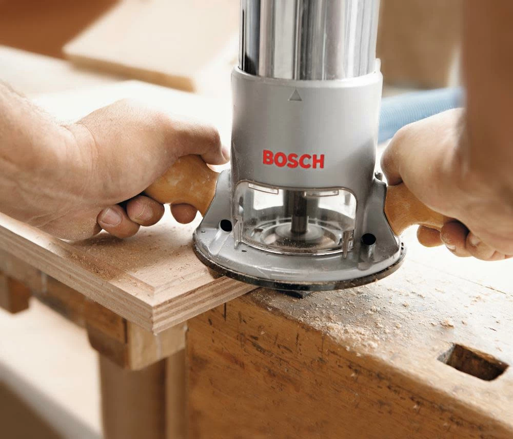 Bosch 2.25 HP Plunge And Fixed-Base Router Kit 7 Bosch 2.25 HP Plunge And Fixed-Base Router Kit - Image 5