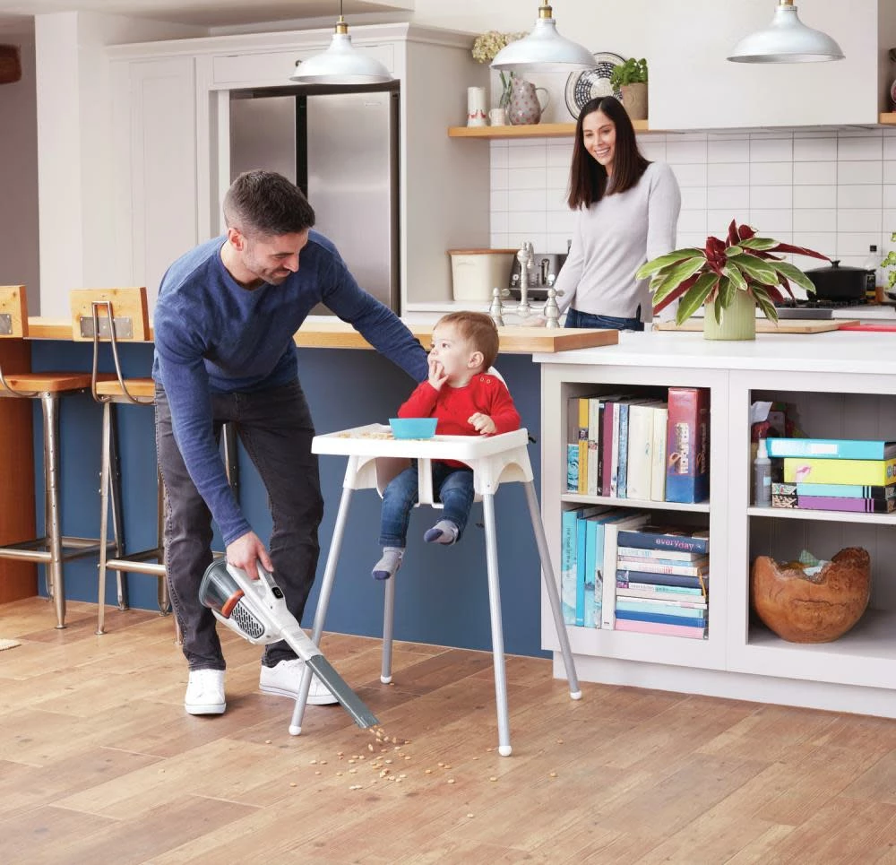 Black And Decker 12V Cordless Handheld Vacuum 21 Black And Decker 12V Cordless Handheld Vacuum - Image 19