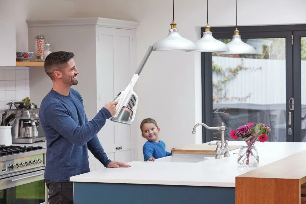 Black And Decker 12V Cordless Handheld Vacuum 17 Black And Decker 12V Cordless Handheld Vacuum - Image 15