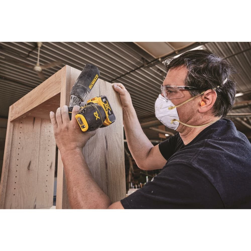 DEWALT 20 V MAX* Brushless 5-in Random Orbit Sander (Bare Tool) 8 DEWALT 20 V MAX* Brushless 5-in Random Orbit Sander (Bare Tool) - Image 6