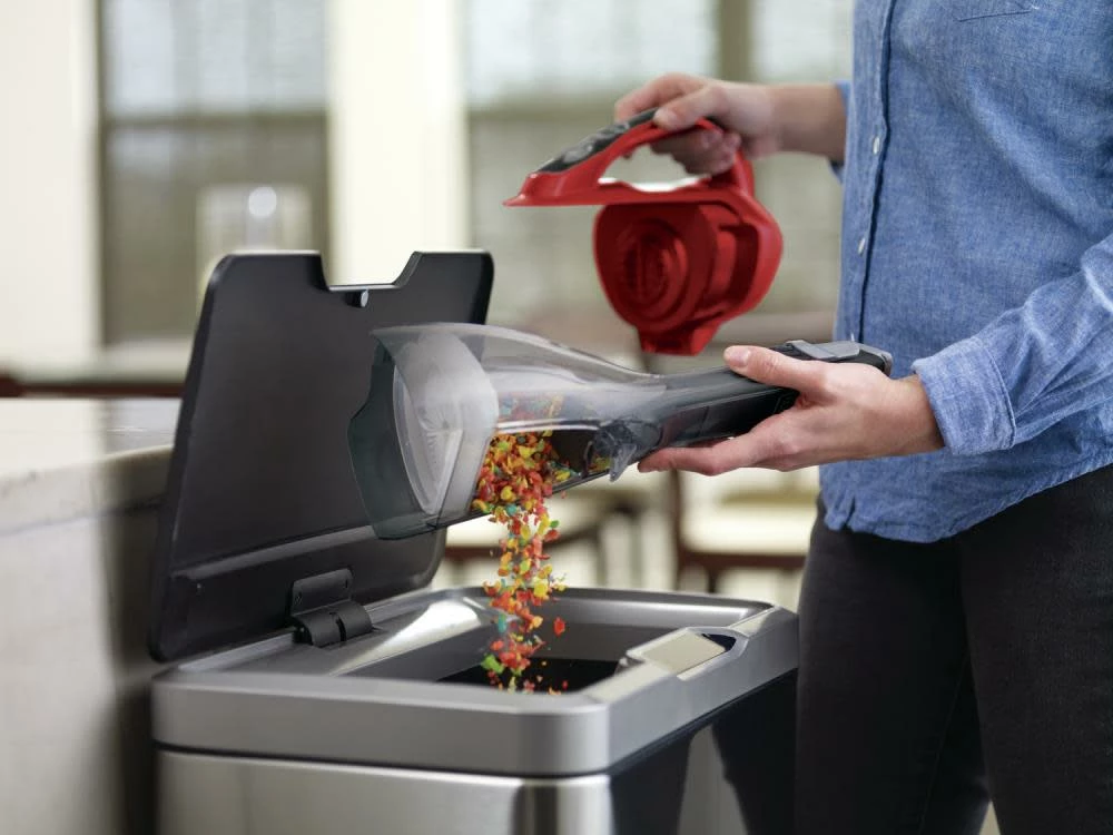 Black And Decker DUSTBUSTER Hand Vacuum Chili Red 12 Black And Decker DUSTBUSTER Hand Vacuum Chili Red - Image 10