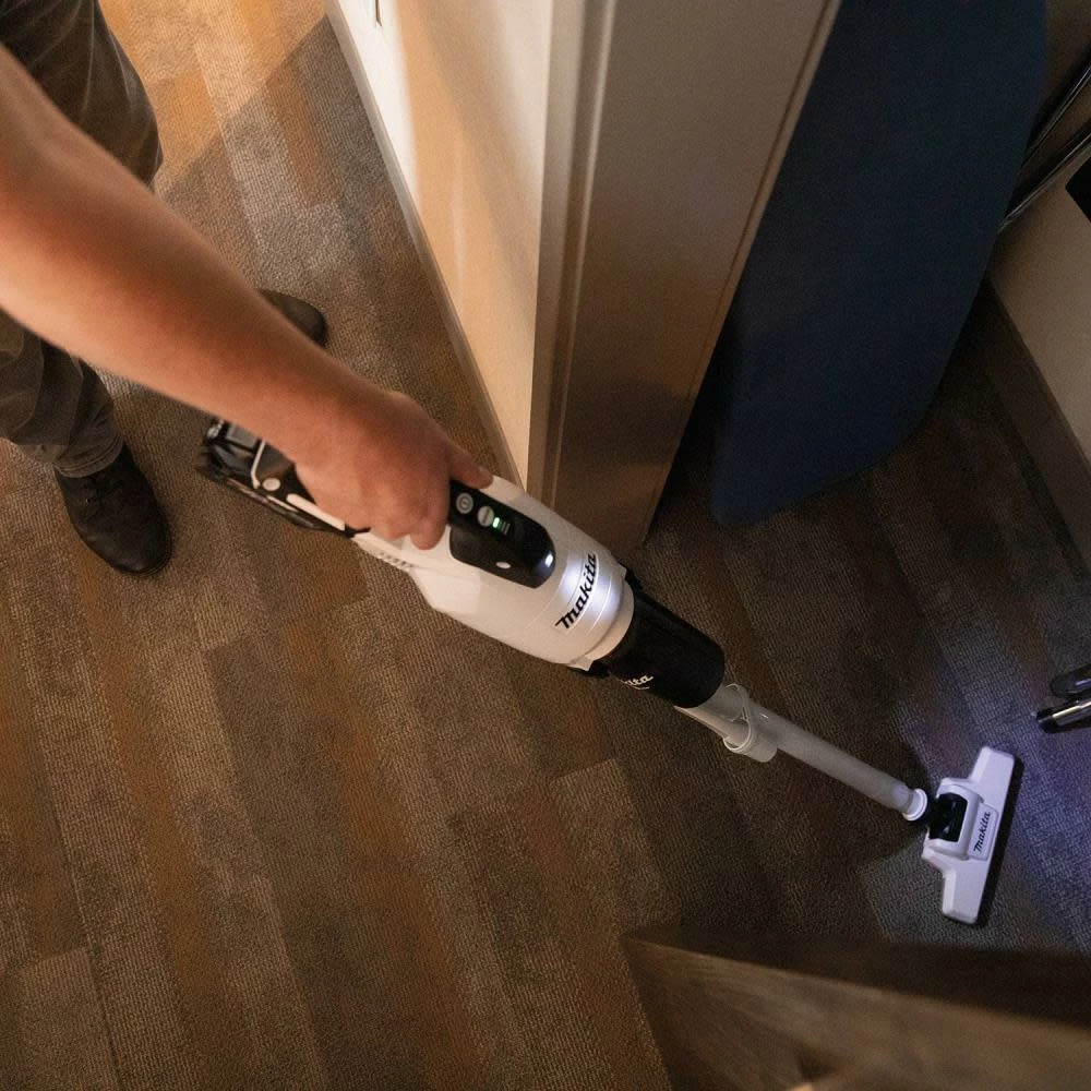 Makita 40V Max XGT Cyclonic HEPA Compact Stick Vacuum Kit 10 Makita 40V Max XGT Cyclonic HEPA Compact Stick Vacuum Kit - Image 8